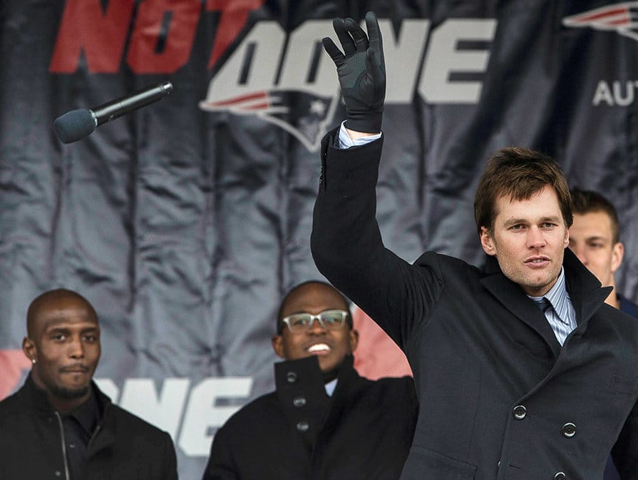 tom brady mic drop si.com