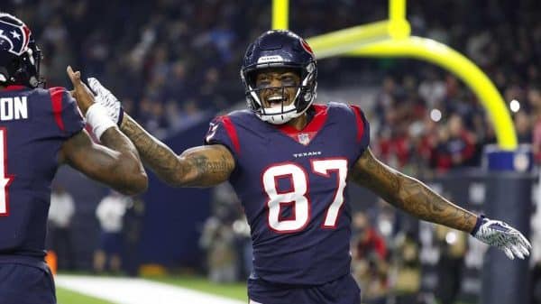 cropped-demaryius-thomas-texans-e1555452970121.jpg