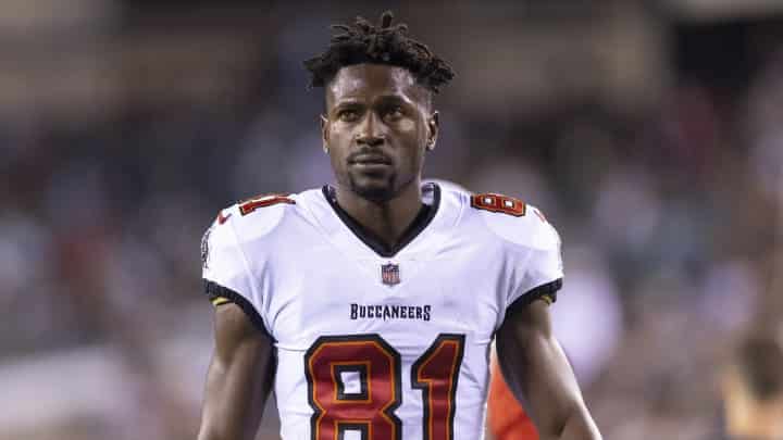 antonio-brown-buccaneers