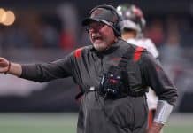 BREAKING: Bruce Arians træder tilbage