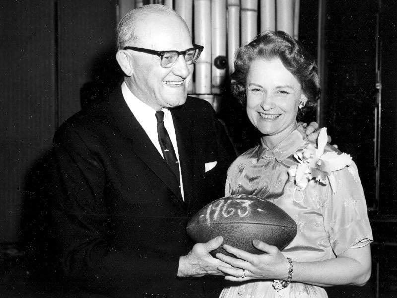George Halas og Virginia Halas McCaskey